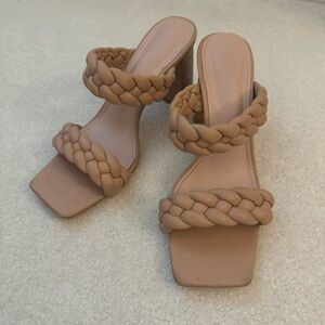Size 11 Woven Leather Sandal Heels
